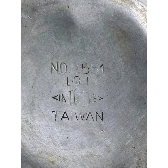 Vintage 1 Qt Aluminum Measuring Pitcher Handle Stamped LAB Laboratory Science - Picture 6 of 6